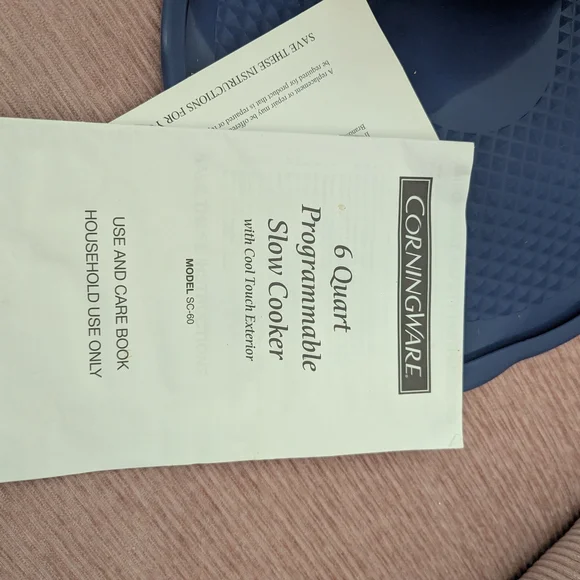 CorningWare White Slow Cooker with Glass Lid - Picture 9 of 9